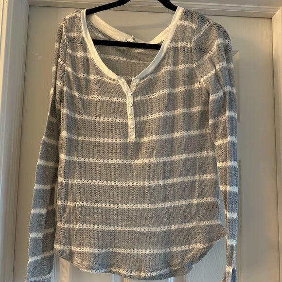 Aeropostale Juniors XL Shirt - Picture 5 of 8